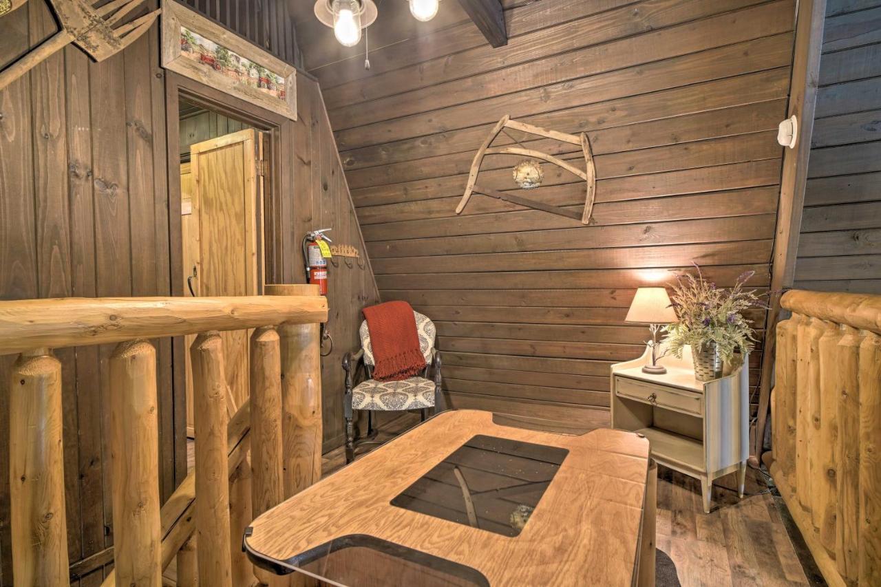 Snuggle Inn In The Heart Of Chalet Village! Gatlinburg Exterior foto