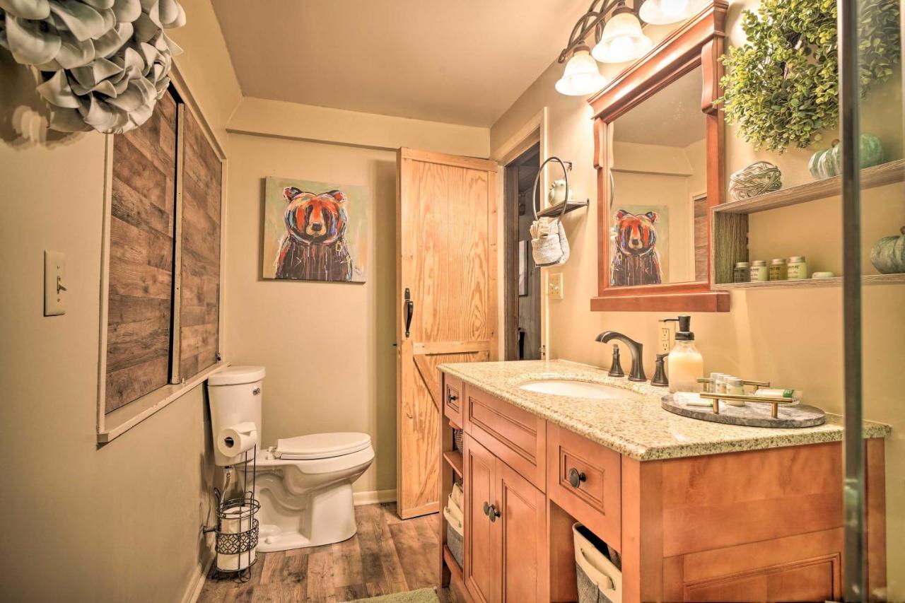 Snuggle Inn In The Heart Of Chalet Village! Gatlinburg Exterior foto