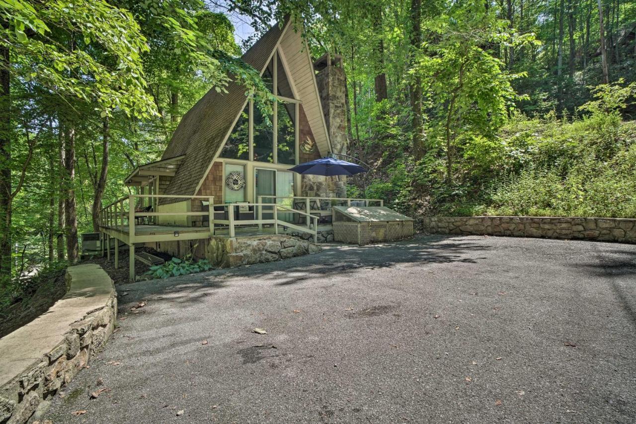 Snuggle Inn In The Heart Of Chalet Village! Gatlinburg Exterior foto